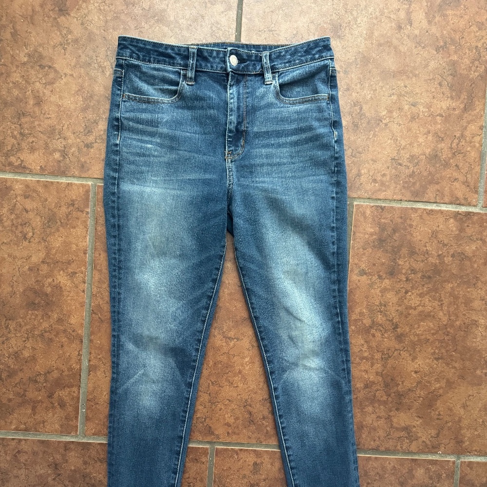 American Eagle High Rise Skinny Jeans